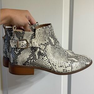 Steven by Steve Madden Snake Skin Booties Size 9.5